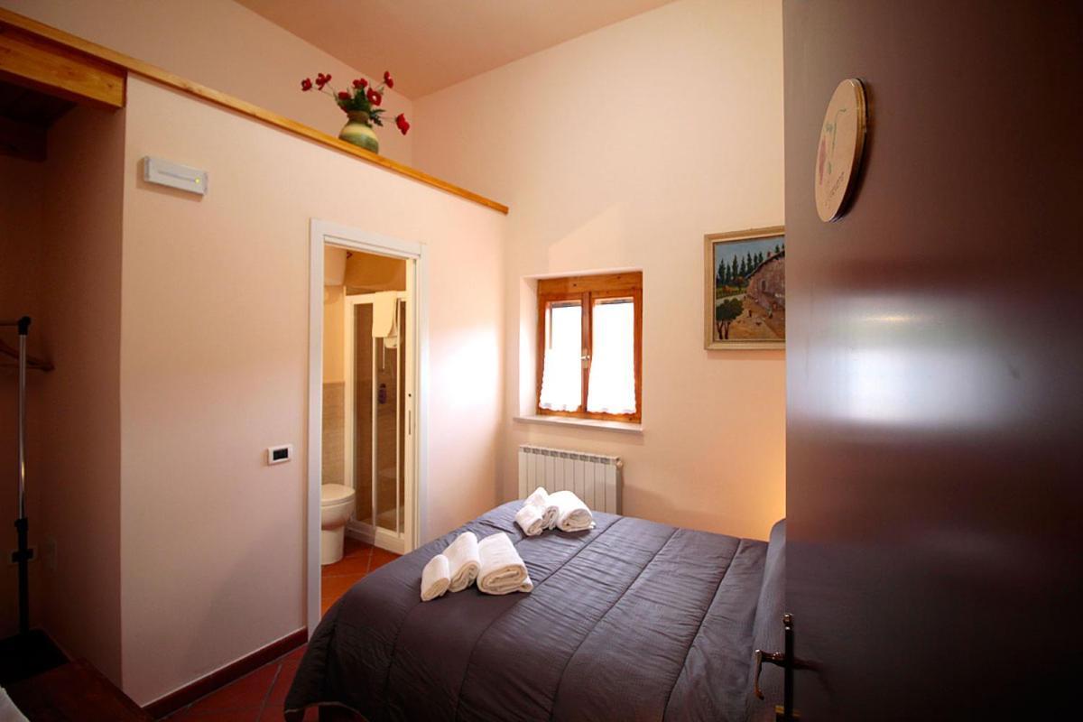 Casale La Torretta Bed & Breakfast Norcia Exterior photo